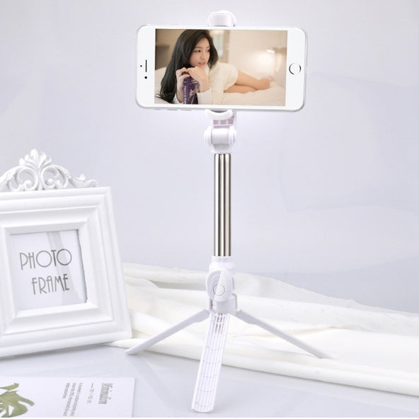 Apple Compatible Selfie Tripod Stand