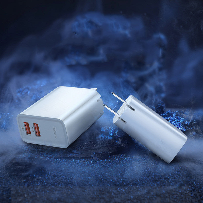 USB PD Fast Charging Power Adapter For Phones And Tablets
