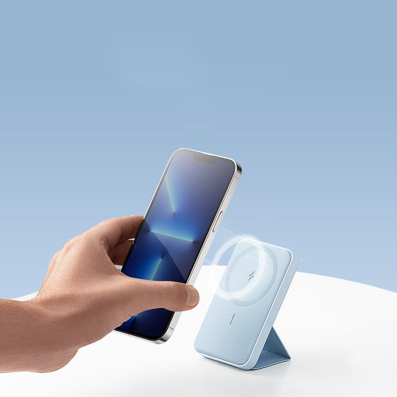 5000mAh Magnetic Wireless Power Bank With Stand Portable